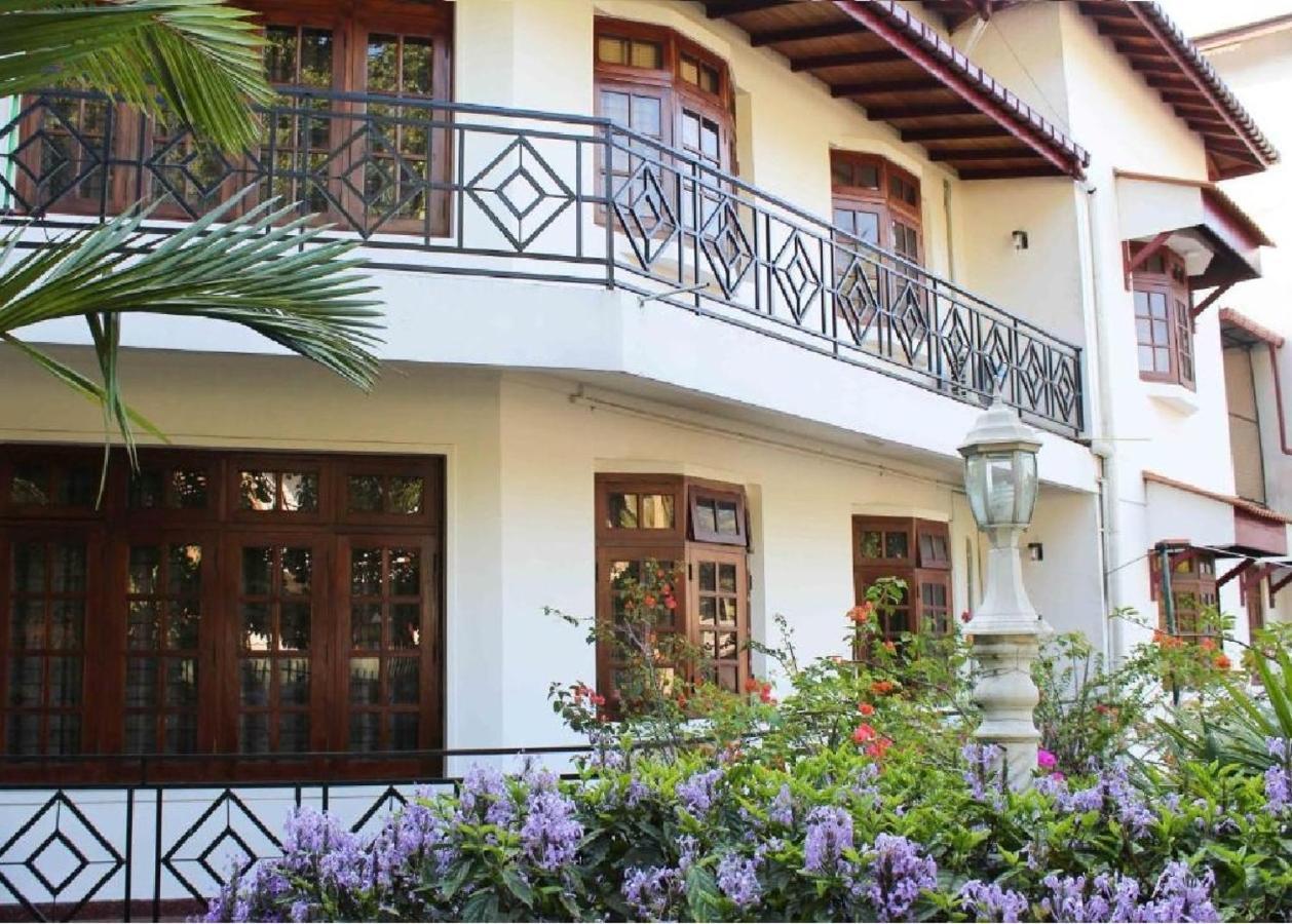 Kandy Bliss Lounge ภายนอก รูปภาพ